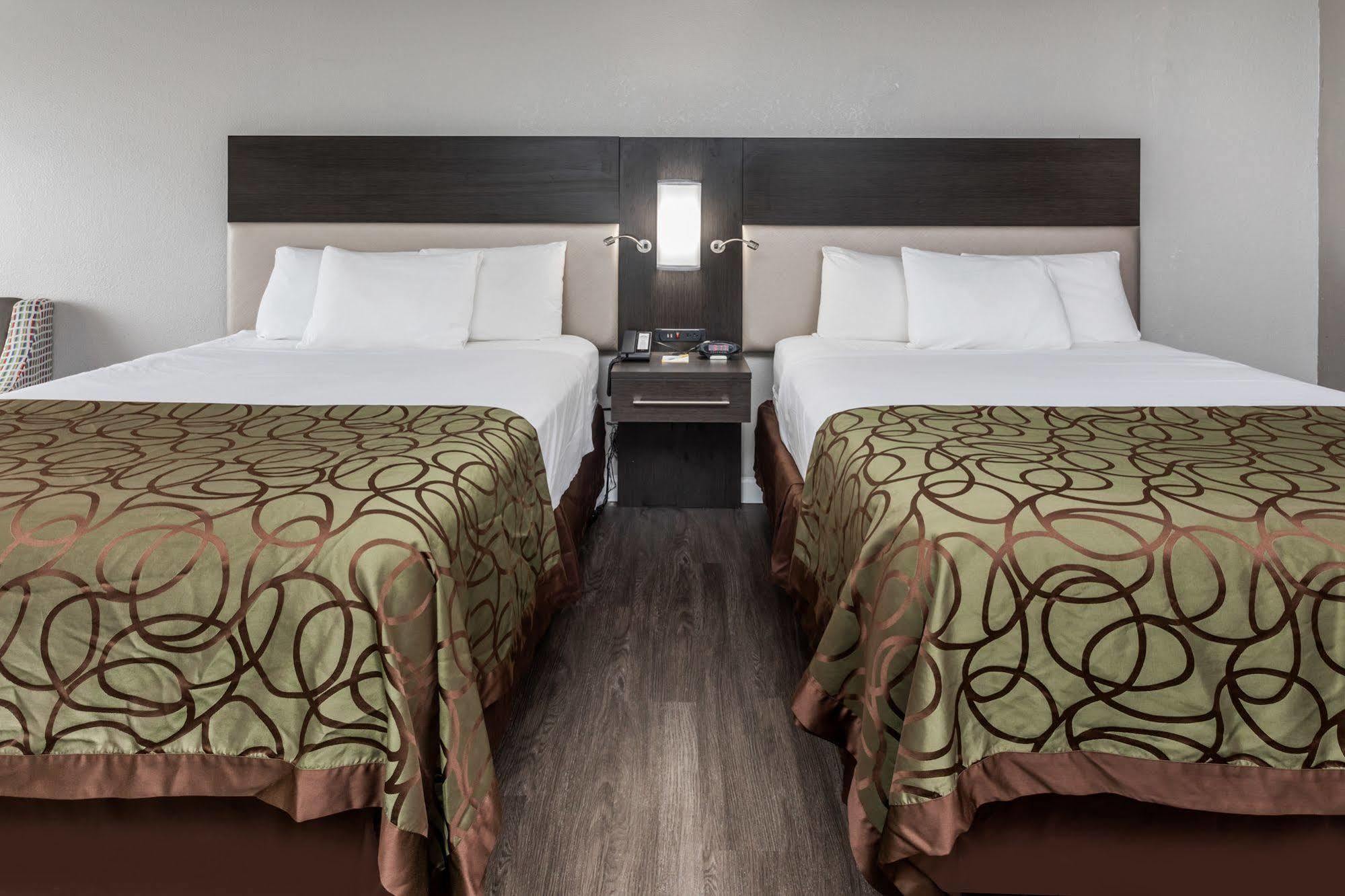 Days Inn By Wyndham Goose Creek North Charleston Zewnętrze zdjęcie